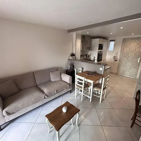 2 Avec Climatisation Et Jardin, A 400m De La - Les Issambres - Fr-1-768-72 Villa La Garonnette-Plage