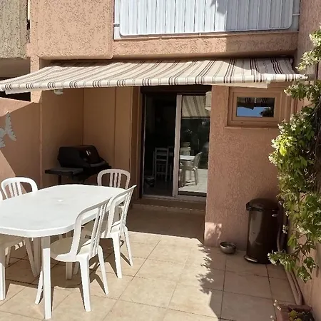Villa 2 Avec Climatisation Et Jardin, A 400m De La - Les Issambres - Fr-1-768-72 La Garonnette-Plage